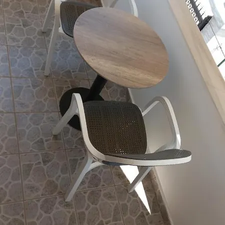 Avni Likometi 3* Ksamil