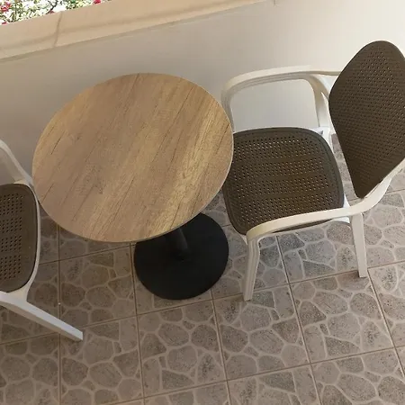 Casa de hóspedes Avni Likometi