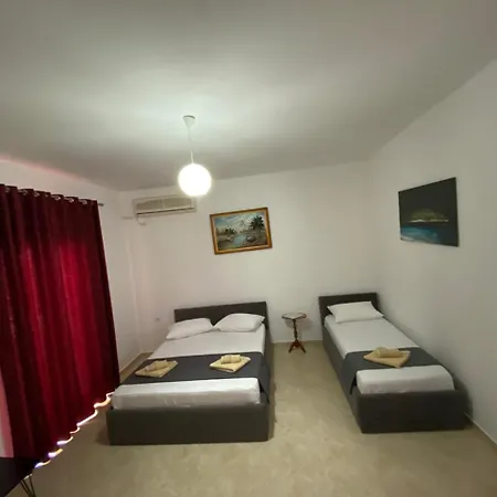 Guest house Avni Likometi Ksamil