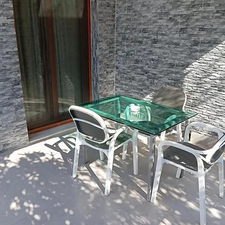 Avni Likometi 3* Ksamil