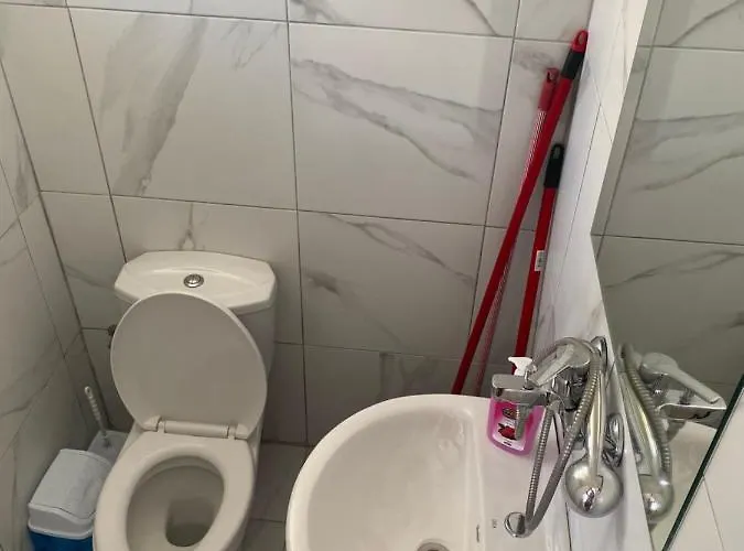 Avni Likometi Gasthuis 3*