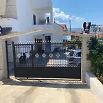 Affittacamere Avni Likometi 3*