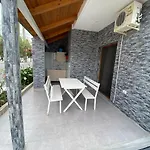 Avni Likometi 3* Ksamil