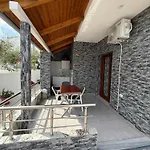 Affittacamere Avni Likometi 3*