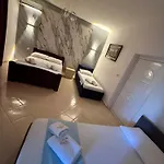 Avni Likometi Affittacamere 3*