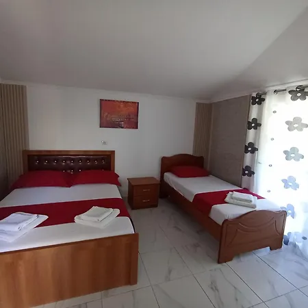 Avni Likometi Pensjonat Ksamil