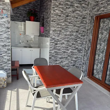 Pensjonat Avni Likometi 3*