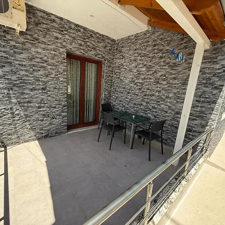 Avni Likometi Ksamil